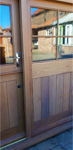 Photo 111 - Door and Frame With Sidelight (Outside)